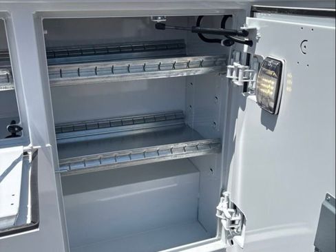 New 2025 Chevrolet Express 3500 w/ Power Convenience Package image 18