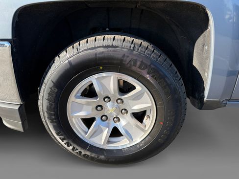 Used 2016 Chevrolet Silverado 1500 LT w/ LT Convenience Package image 9
