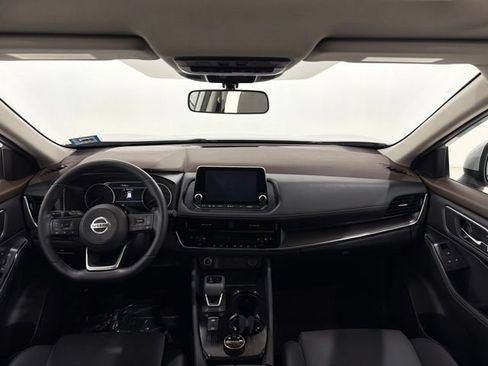 Used 2021 Nissan Rogue SV w/ Premium Package AWD/4WD image 29