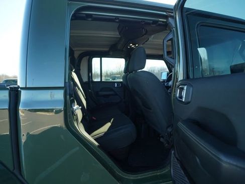 Used 2021 Jeep Gladiator Overland w/ LED Lighting Group image 21