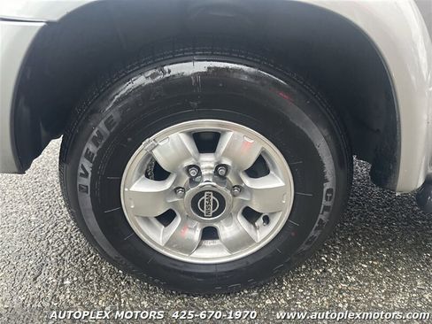 Used 1999 Nissan Pathfinder LE image 13
