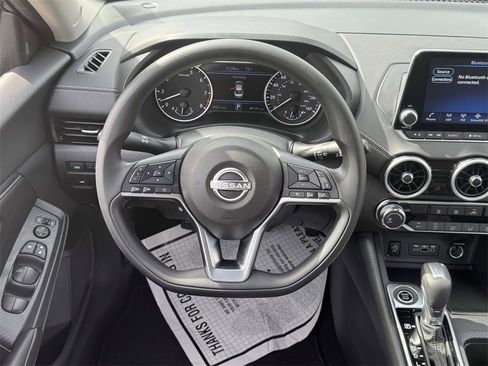 Used 2025 Nissan Sentra SV image 13