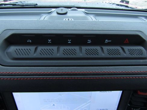 New 2025 Ford Bronco Raptor image 27