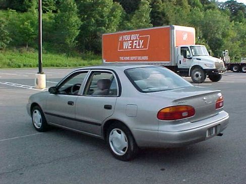Used 1999 Chevrolet Prizm w/ Preferred Equipment Group 3 FWD image 7