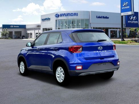 New 2026 Hyundai Venue SE image 5