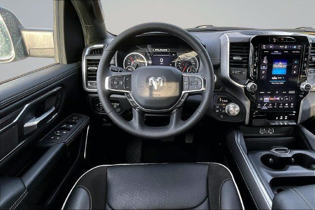 Used 2026 RAM 1500 Laramie AWD/4WD image 9