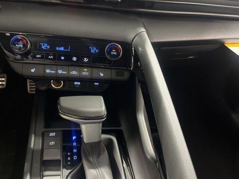 New 2026 Hyundai Elantra SEL Sport Premium FWD image 18