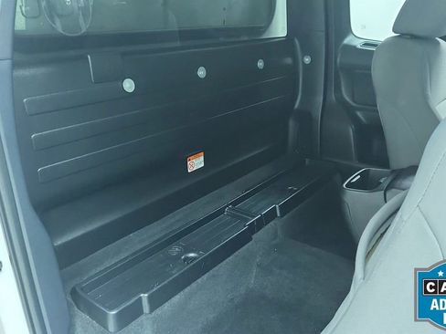 Used 2019 Toyota Tacoma SR image 45