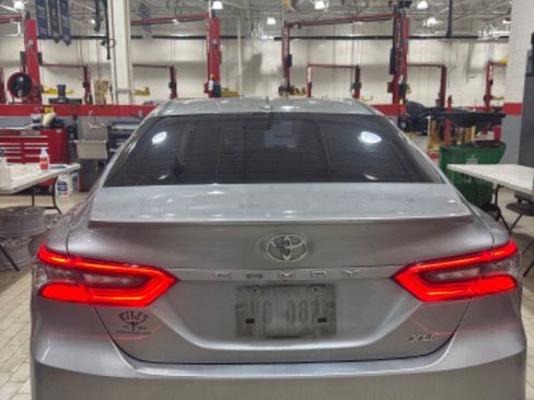 Used 2022 Toyota Camry XLE image 7