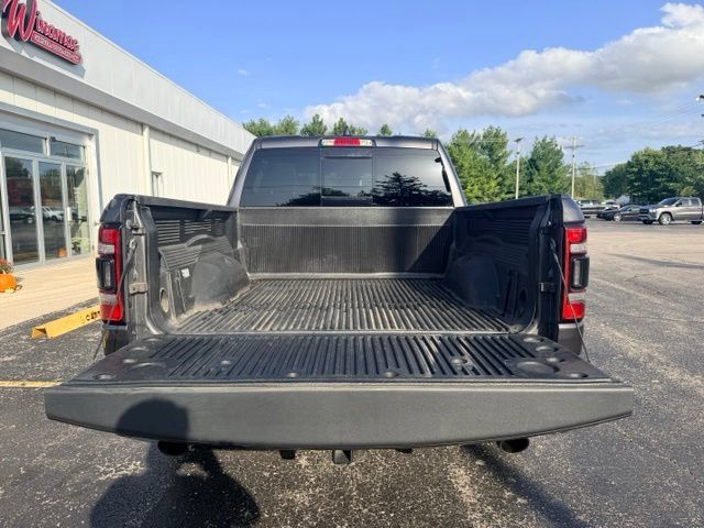 Used 2024 RAM 1500 Laramie AWD/4WD image 11