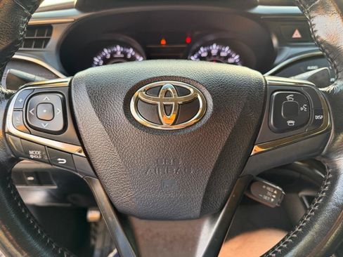 Used 2016 Toyota Avalon XLE FWD image 24