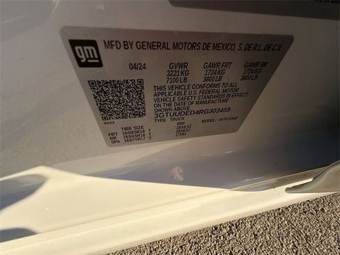 Used 2024 GMC Sierra 1500 SLT image 64