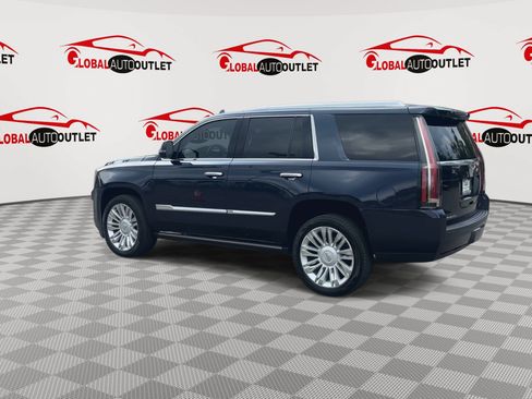 Used 2020 Cadillac Escalade Platinum AWD/4WD image 6
