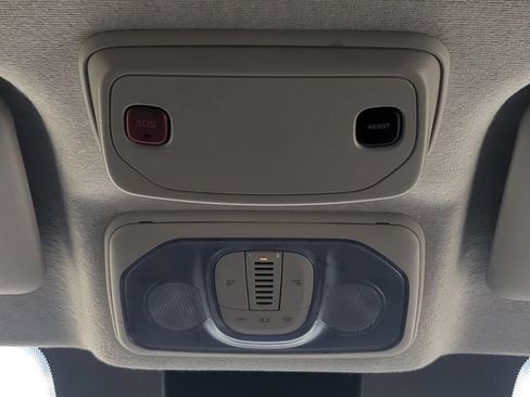 Used 2025 RAM ProMaster 2500 w/ Convenience Group FWD image 21