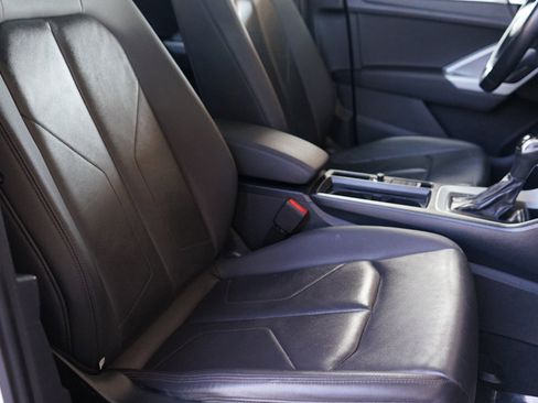 Used 2020 Audi Q3 2.0T Premium image 19