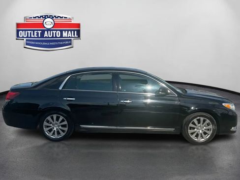 Used 2012 Toyota Avalon Limited image 2