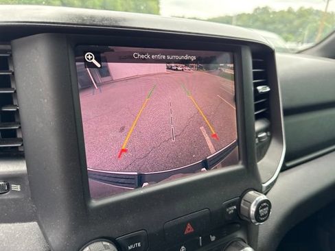 Used 2019 RAM 1500 Big Horn AWD/4WD image 8