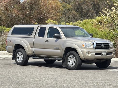 Used 2008 Toyota Tacoma PreRunner RWD image 7