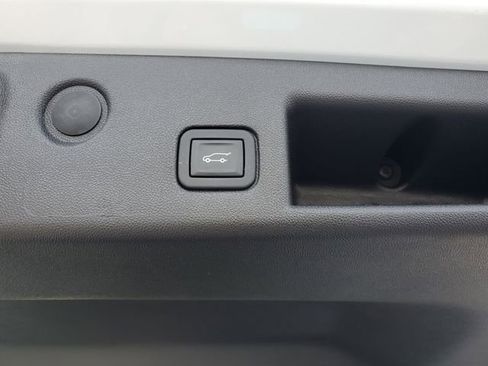 Certified 2024 Chevrolet Equinox LT w/ LPO, Floor Liner Package image 12