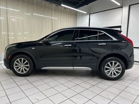 Used 2022 Cadillac XT4 Premium Luxury w/ Safety Alert Package AWD/4WD image 10