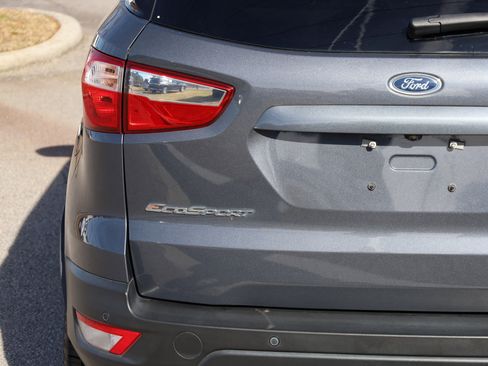 Used 2021 Ford EcoSport SE w/ SE Convenience Package image 18