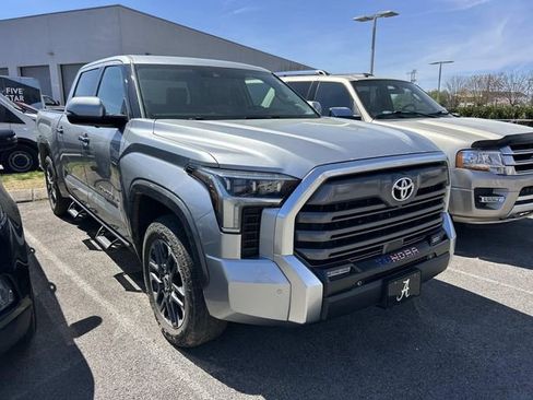 Used 2022 Toyota Tundra Limited image 3