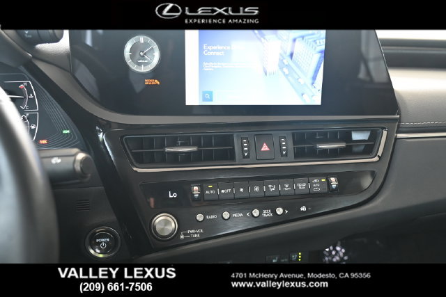 Used 2025 Lexus ES 300h w/ Premium Package FWD image 8