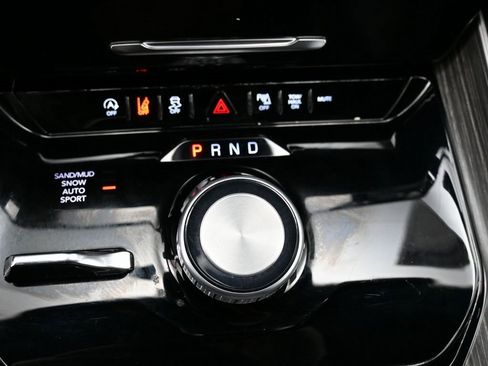 Used 2024 Jeep Wagoneer Series II w/ Flexible Seating Group image 26