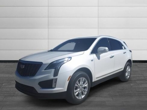 New 2025 Cadillac XT5 Luxury image 1