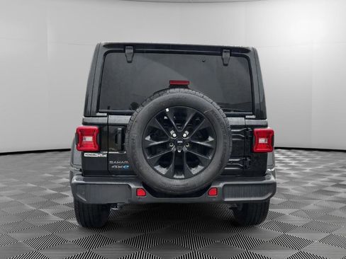Used 2025 Jeep Wrangler Sahara w/ Safety Group image 7