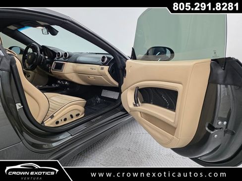 Used 2012 Ferrari California image 36
