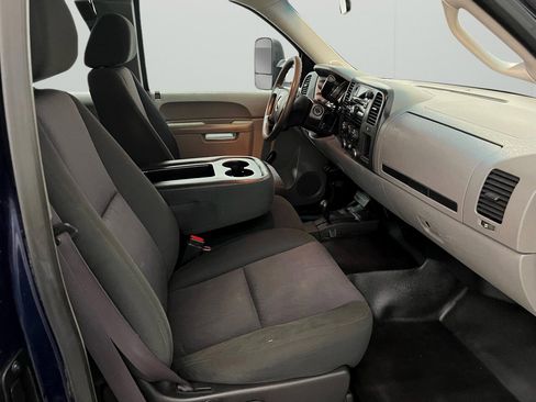 Used 2012 GMC Sierra 3500 W/T w/ Snow Plow Prep Package image 19