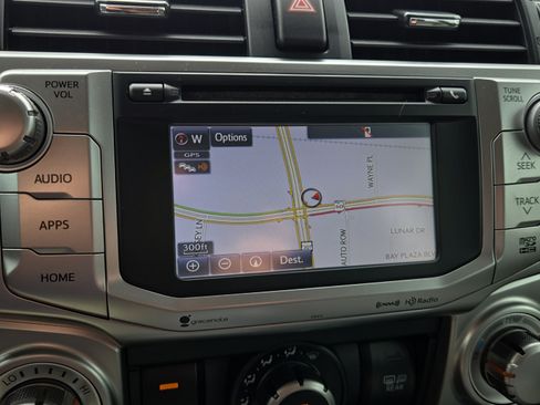 Used 2019 Toyota 4Runner SR5 AWD/4WD image 22