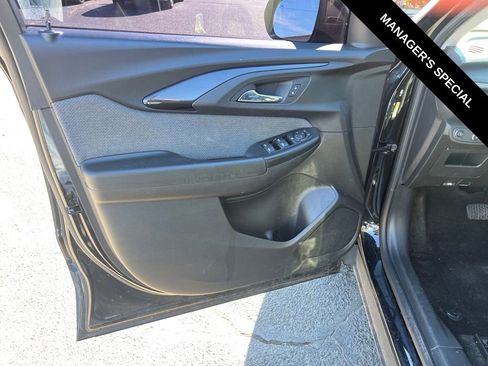 Used 2021 Chevrolet TrailBlazer LT image 10