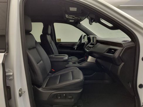 Used 2023 Chevrolet Tahoe Z71 w/ Luxury Package image 30