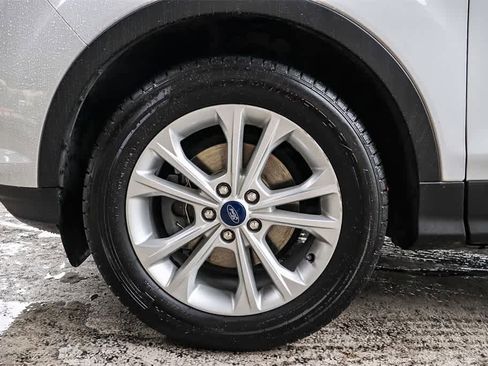 Used 2018 Ford Escape SEL image 11