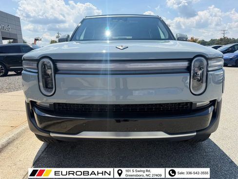Used 2025 Rivian R1S Adventure AWD/4WD image 26