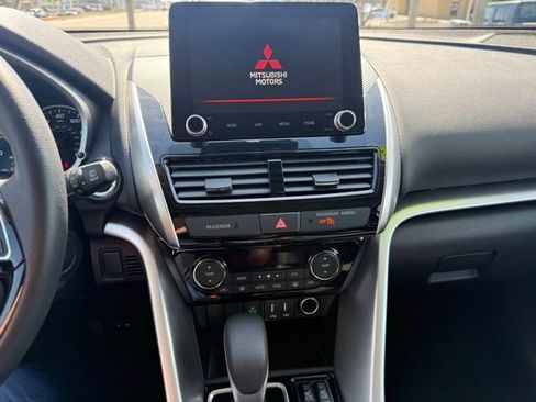 Used 2024 Mitsubishi Eclipse Cross SE image 22