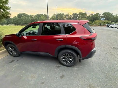 Used 2023 Nissan Rogue S FWD image 6