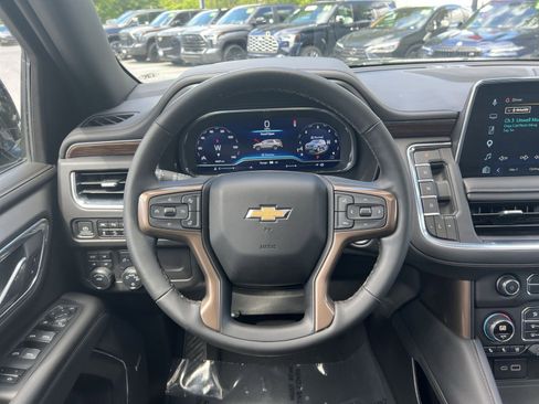 Used 2024 Chevrolet Tahoe High Country AWD/4WD image 16