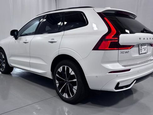 Certified 2026 Volvo XC60 B5 Plus AWD/4WD image 8