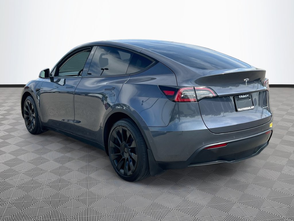 Used 2022 Tesla Model Y Long Range AWD/4WD image 5