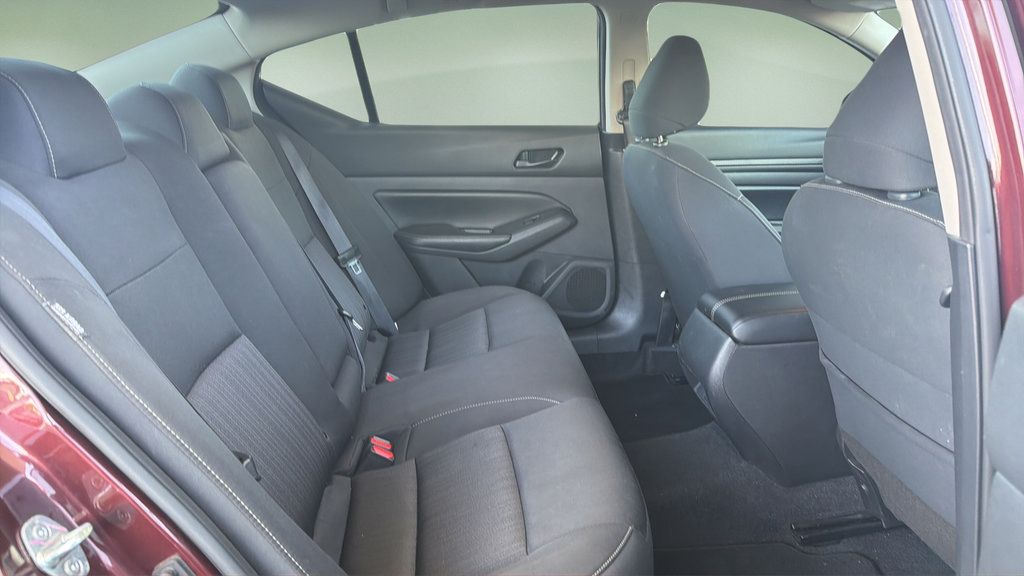 Certified 2024 Nissan Altima 2.5 SV FWD image 17