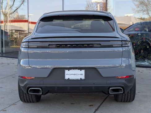 New 2026 Porsche Cayenne Coupe image 10