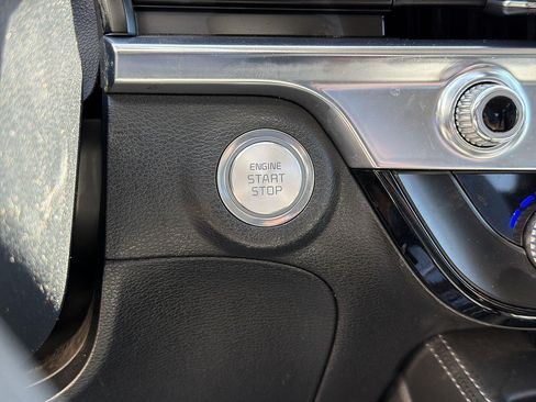 Used 2024 Kia Telluride SX FWD image 16