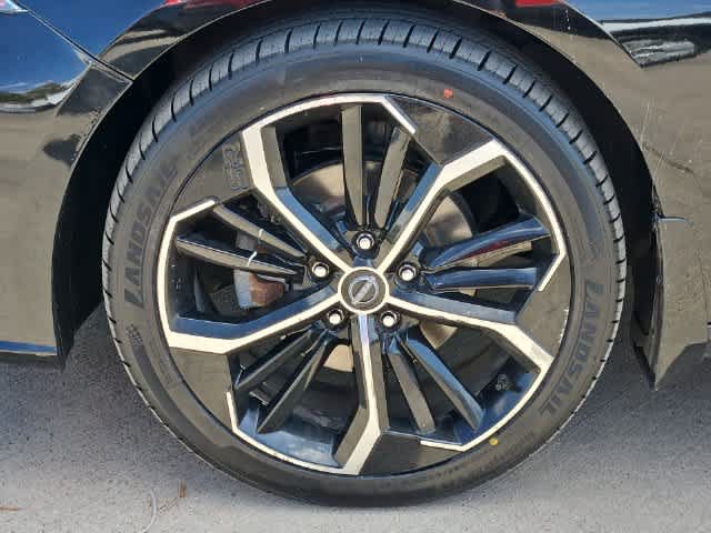 Used 2023 Nissan Altima 2.5 SR AWD/4WD image 13