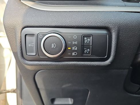Used 2023 Ford Explorer XLT w/ Equipment Group 202A AWD/4WD image 23