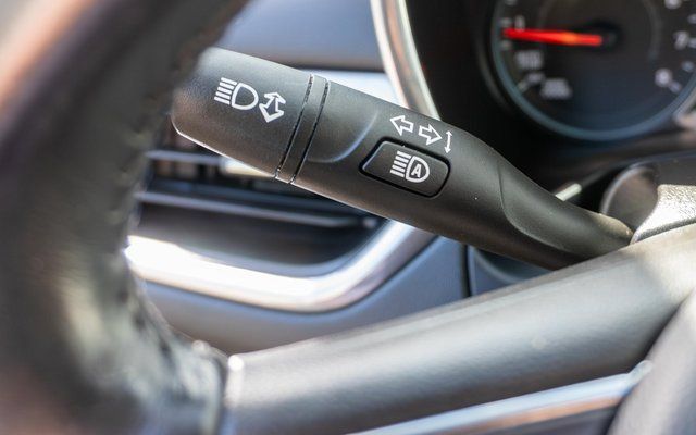 Used 2020 Chevrolet Equinox LT AWD/4WD image 23