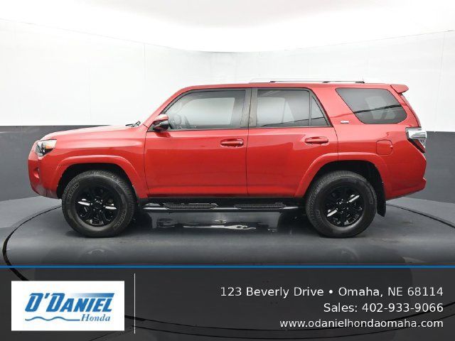 Used 2016 Toyota 4Runner SR5 Premium AWD/4WD image 2