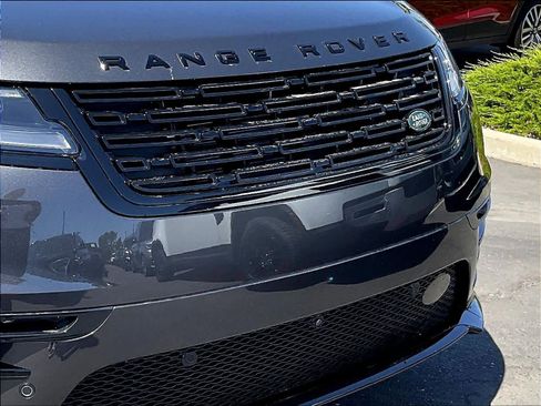 New 2026 Land Rover Range Rover Velar Dynamic SE image 31